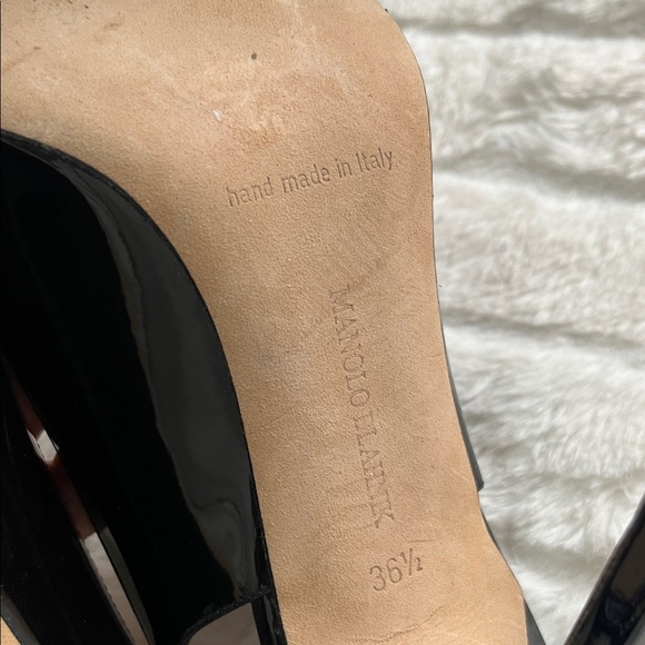 Manolo Blahnik Slip On Pointed Toe Patent Leather Pump Black - Picture 8 of 11